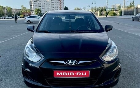 Hyundai Solaris II рестайлинг, 2011 год, 780 000 рублей, 1 фотография