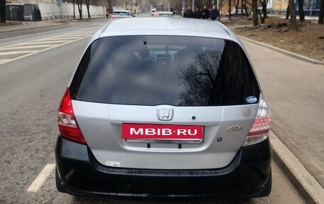 Honda Fit III, 2001 год, 120 000 рублей, 2 фотография