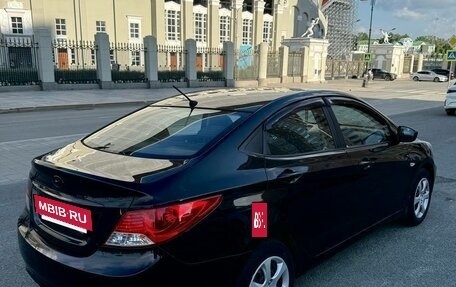 Hyundai Solaris II рестайлинг, 2011 год, 780 000 рублей, 4 фотография