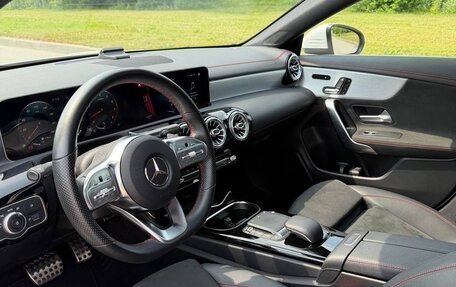 Mercedes-Benz CLA, 2020 год, 4 500 000 рублей, 8 фотография