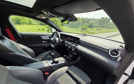 Mercedes-Benz CLA, 2020 год, 4 500 000 рублей, 15 фотография