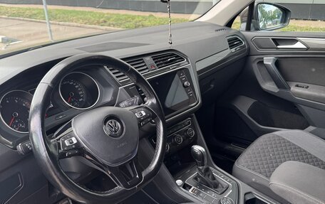 Volkswagen Tiguan II, 2019 год, 1 990 000 рублей, 8 фотография