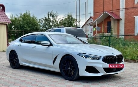 BMW 8 серия, 2020 год, 7 670 000 рублей, 3 фотография