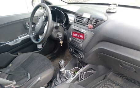 KIA Rio III рестайлинг, 2012 год, 650 000 рублей, 2 фотография