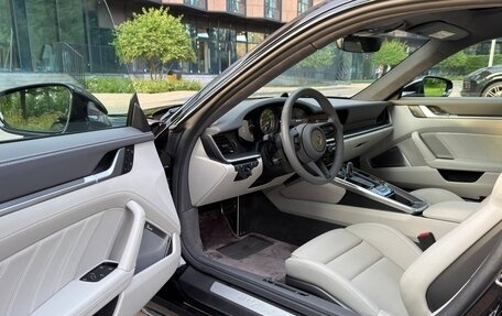 Porsche 911, 2023 год, 27 900 000 рублей, 14 фотография