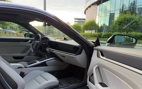 Porsche 911, 2023 год, 27 900 000 рублей, 27 фотография