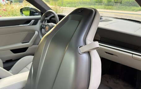 Porsche 911, 2023 год, 27 900 000 рублей, 32 фотография
