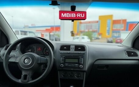 Volkswagen Polo VI (EU Market), 2012 год, 925 000 рублей, 23 фотография