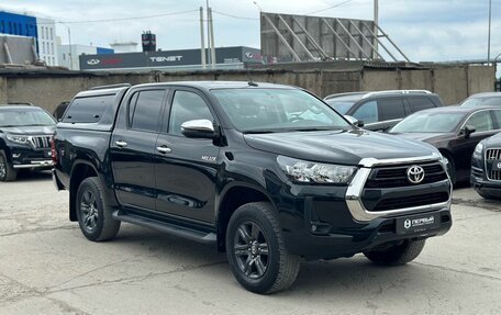 Toyota Hilux VIII, 2020 год, 4 980 000 рублей, 3 фотография
