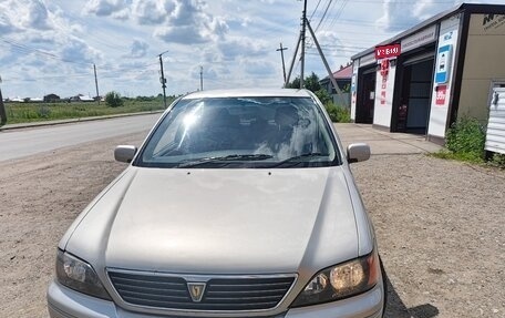 Toyota Vista V30, 1999 год, 550 000 рублей, 1 фотография