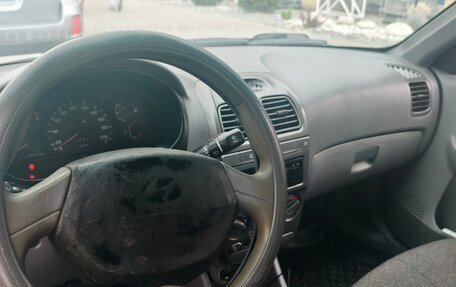 Hyundai Accent II, 2005 год, 300 000 рублей, 21 фотография