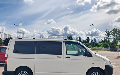 Volkswagen Transporter T5 рестайлинг, 2006 год, 1 000 000 рублей, 3 фотография