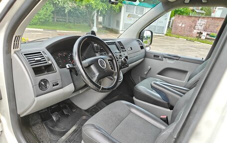 Volkswagen Transporter T5 рестайлинг, 2006 год, 1 000 000 рублей, 14 фотография