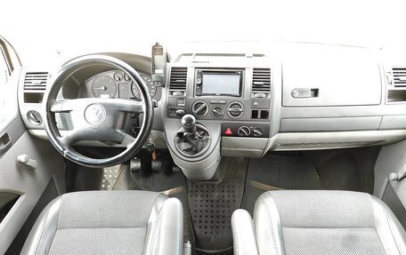 Volkswagen Transporter T5 рестайлинг, 2006 год, 1 000 000 рублей, 15 фотография