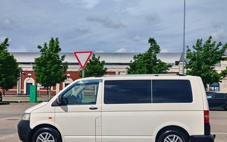 Volkswagen Transporter T5 рестайлинг, 2006 год, 1 000 000 рублей, 9 фотография