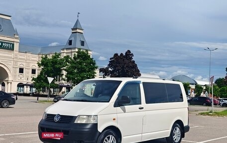 Volkswagen Transporter T5 рестайлинг, 2006 год, 1 000 000 рублей, 11 фотография