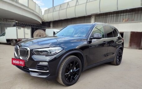BMW X5, 2019 год, 5 290 000 рублей, 2 фотография
