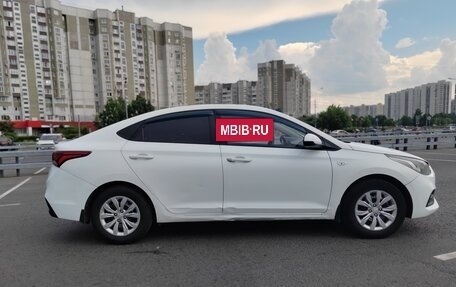 Hyundai Solaris II рестайлинг, 2017 год, 730 000 рублей, 4 фотография