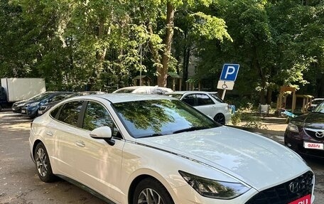 Hyundai Sonata VIII, 2019 год, 2 150 000 рублей, 3 фотография