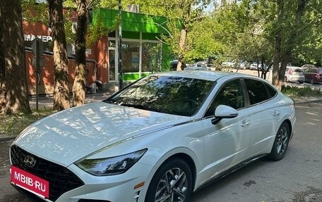 Hyundai Sonata VIII, 2019 год, 2 150 000 рублей, 2 фотография