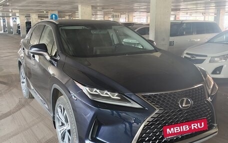 Lexus RX IV рестайлинг, 2021 год, 5 000 000 рублей, 10 фотография
