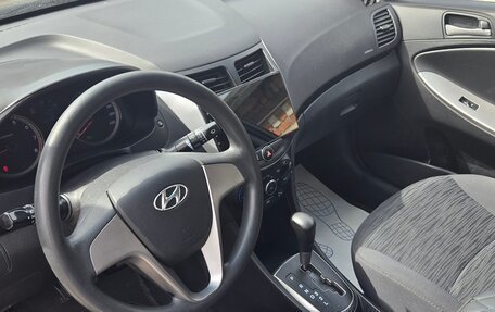 Hyundai Solaris II рестайлинг, 2015 год, 845 000 рублей, 14 фотография
