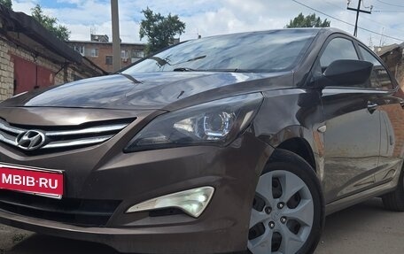 Hyundai Solaris II рестайлинг, 2015 год, 845 000 рублей, 5 фотография