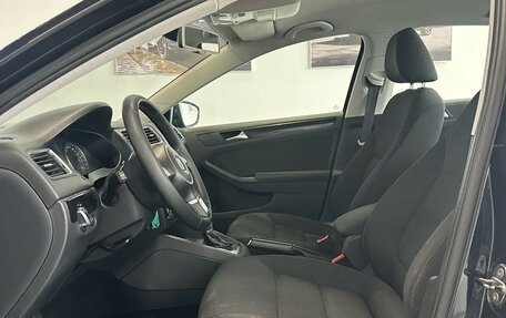 Volkswagen Jetta VI, 2011 год, 775 000 рублей, 7 фотография