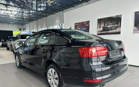 Volkswagen Jetta VI, 2011 год, 775 000 рублей, 4 фотография