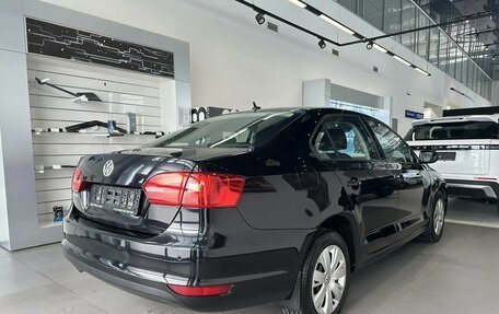 Volkswagen Jetta VI, 2011 год, 775 000 рублей, 6 фотография