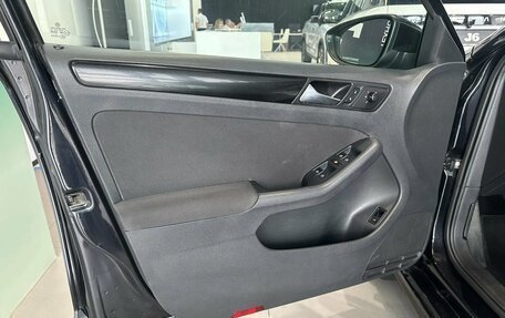 Volkswagen Jetta VI, 2011 год, 775 000 рублей, 11 фотография