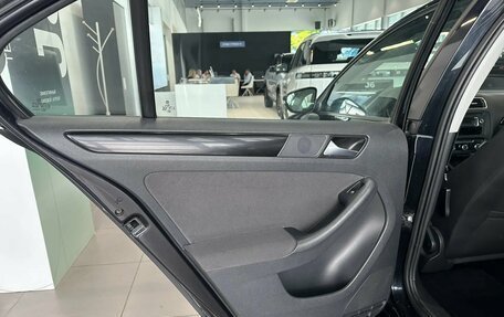 Volkswagen Jetta VI, 2011 год, 775 000 рублей, 13 фотография