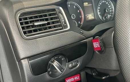 Volkswagen Jetta VI, 2011 год, 775 000 рублей, 17 фотография