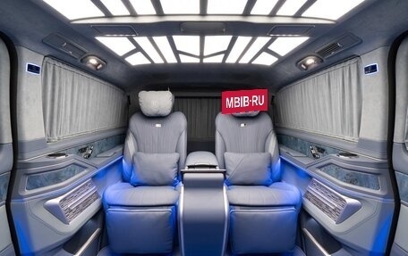 Mercedes-Benz V-Класс, 2026 год, 135 000 000 рублей, 6 фотография