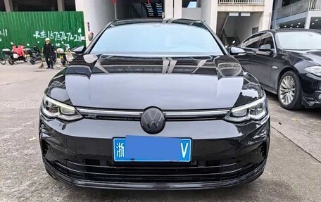 Volkswagen Golf VIII, 2021 год, 1 390 021 рублей, 2 фотография