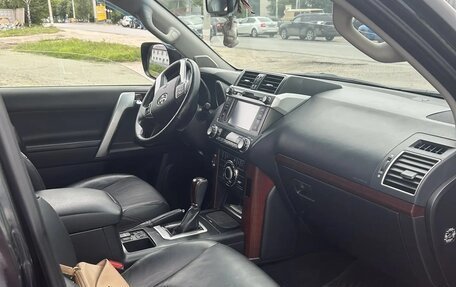 Toyota Land Cruiser Prado 150 рестайлинг 2, 2014 год, 3 600 000 рублей, 8 фотография