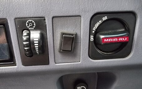 Toyota Land Cruiser Prado 90 рестайлинг, 1998 год, 1 450 000 рублей, 17 фотография