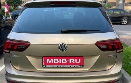 Volkswagen Tiguan II, 2018 год, 2 690 000 рублей, 5 фотография