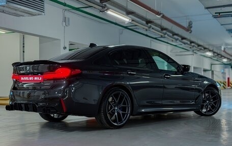 BMW 5 серия, 2017 год, 4 390 000 рублей, 2 фотография