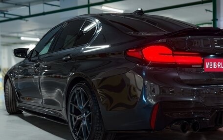 BMW 5 серия, 2017 год, 4 390 000 рублей, 7 фотография