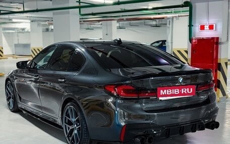 BMW 5 серия, 2017 год, 4 390 000 рублей, 13 фотография