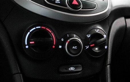 Hyundai Solaris II рестайлинг, 2014 год, 699 000 рублей, 14 фотография