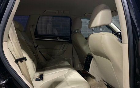 Volkswagen Touareg III, 2011 год, 1 950 000 рублей, 11 фотография