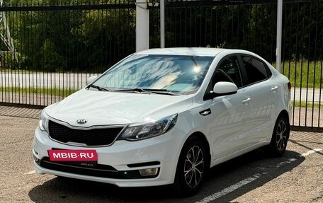 KIA Rio III рестайлинг, 2015 год, 999 000 рублей, 3 фотография