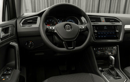 Volkswagen Tiguan II, 2017 год, 1 900 000 рублей, 7 фотография