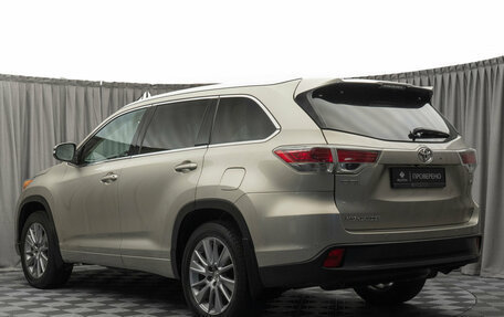 Toyota Highlander III, 2014 год, 2 930 000 рублей, 4 фотография