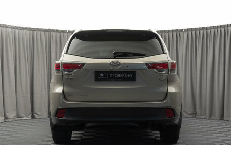 Toyota Highlander III, 2014 год, 2 930 000 рублей, 6 фотография