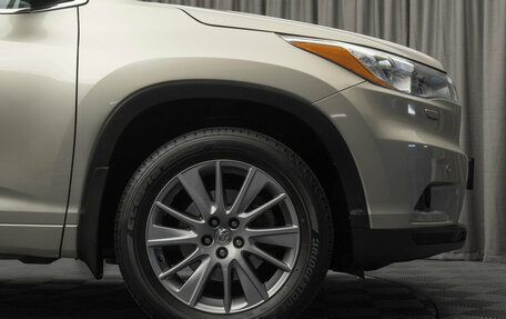 Toyota Highlander III, 2014 год, 2 930 000 рублей, 31 фотография