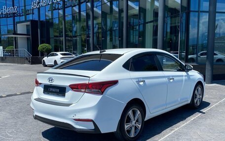 Hyundai Solaris II рестайлинг, 2018 год, 999 000 рублей, 2 фотография
