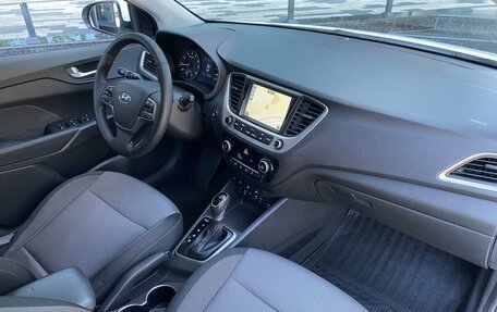 Hyundai Solaris II рестайлинг, 2018 год, 999 000 рублей, 10 фотография